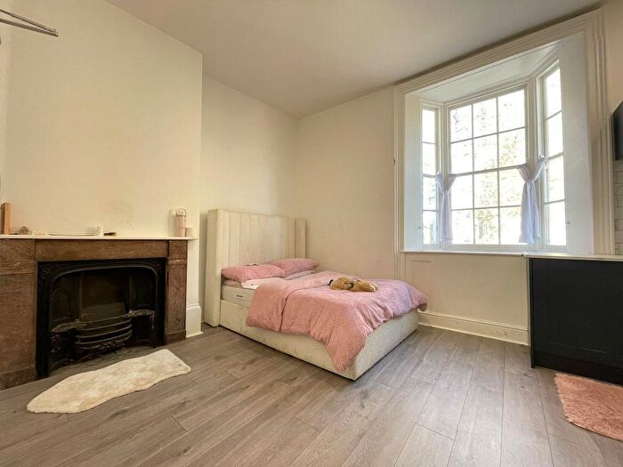 Flat To Rent In Trafalgar Street, Brighton, BN1