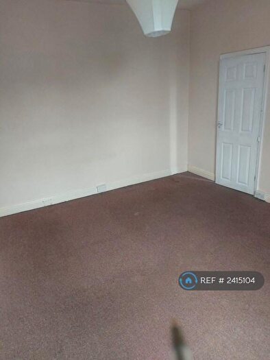3 Bedroom End Of Terrace House To Rent In Rawson Terrace, Leeds, LS11