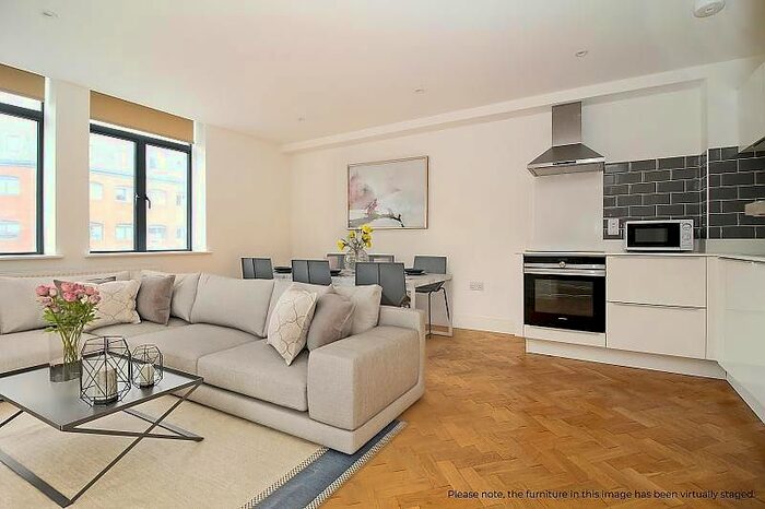 1 Bedroom Flat To Rent In Friars House, Parkway, CM2