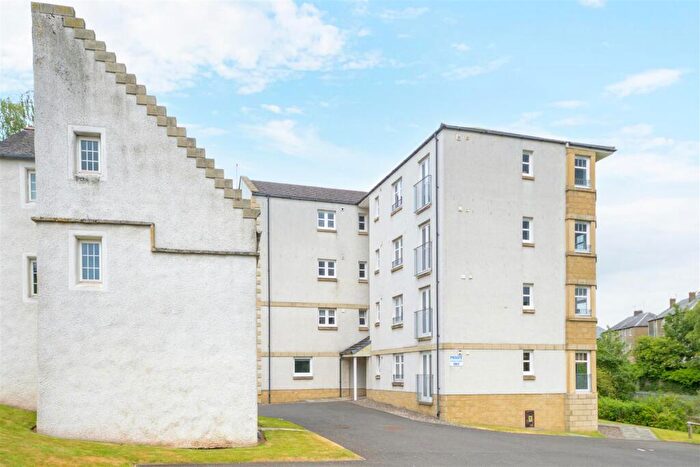 2 Bedroom Flat For Sale In Merchants Way, Inverkeithing, KY11