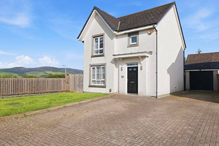 3 Bedroom Detached House For Sale In Kingfisher Avenue, Alexandria, G83