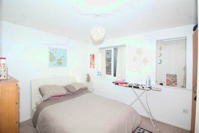 1 Bedroom Flat To Rent In Bream Close, London, N17