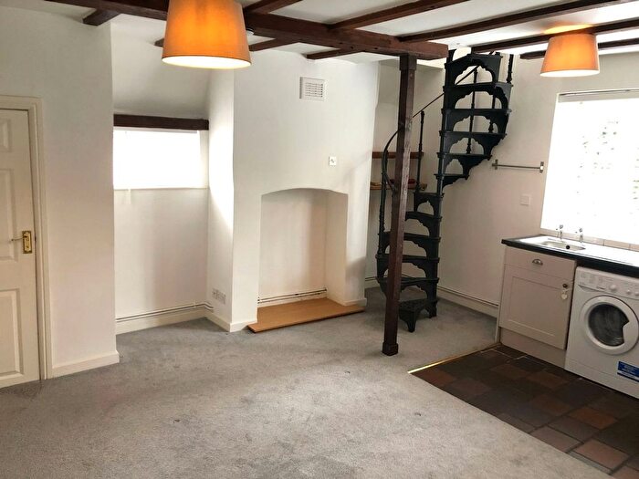 2 Bedroom Flat To Rent In Belwell Lane, Sutton Coldfield, B74