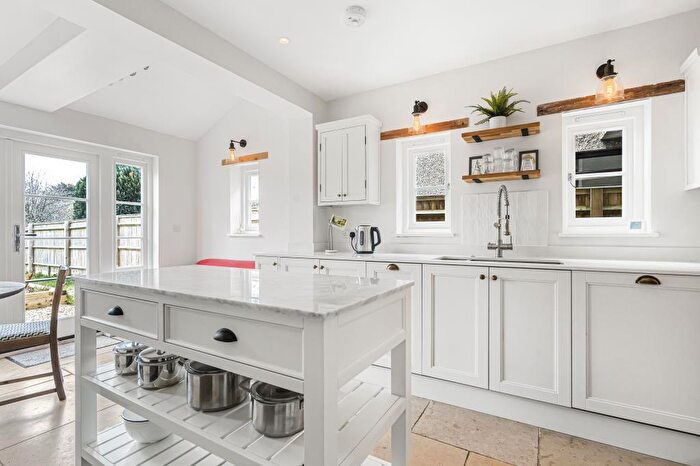 2 Bedroom Semi-Detached House To Rent In Gladstone Road, Central Headington, OX3