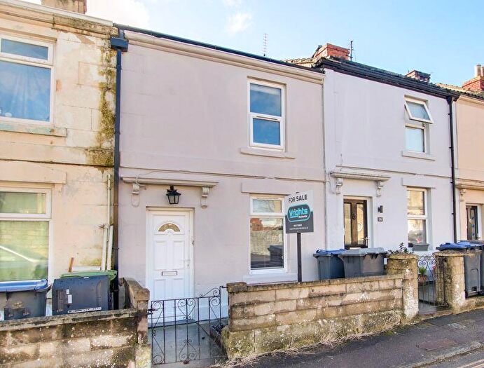 2 Bedroom Terraced House For Sale In Adcroft Street, Trowbridge, BA14