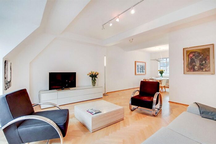 2 Bedroom Flat For Sale In Sloane Street, London, SW1X
