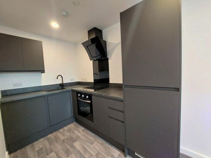 1 Bedroom Apartment To Rent In Burlington Square, Burlington Street, Chesterfield, S40