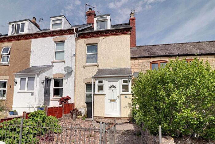 3 Bedroom Terraced House For Sale In Seven Waters, Stonehouse, GL10