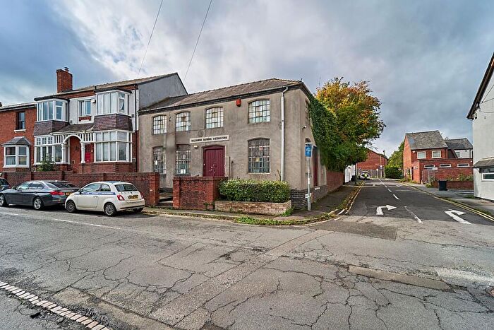 End Of Terrace House For Sale In Former Warehouse Adjacent To, Laurel Lane, Halesowen, B63
