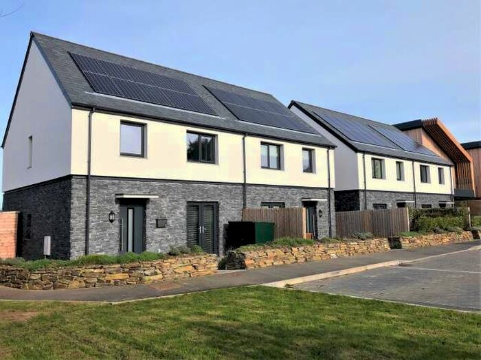 3 Bedroom Semi-Detached House For Sale In Rock, PL27