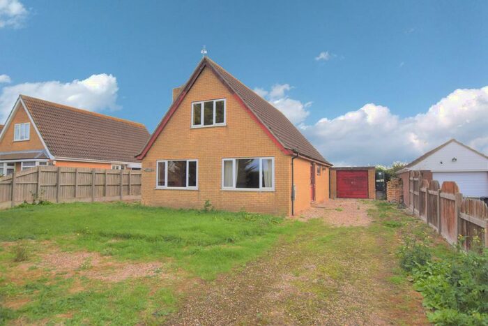 3 Bedroom Detached House For Sale In Station Road, Firsby, PE23