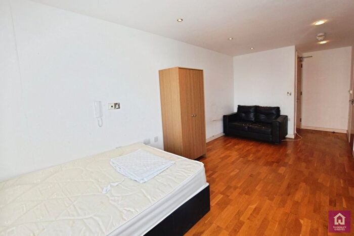 1 Bedroom Flat To Rent In Millennium Tower, The Quays, Salford Quay, Salford, M50