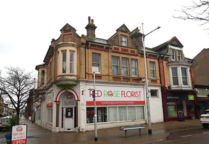 2 Bedroom Flat To Rent In London Road South, Lowestoft, NR33