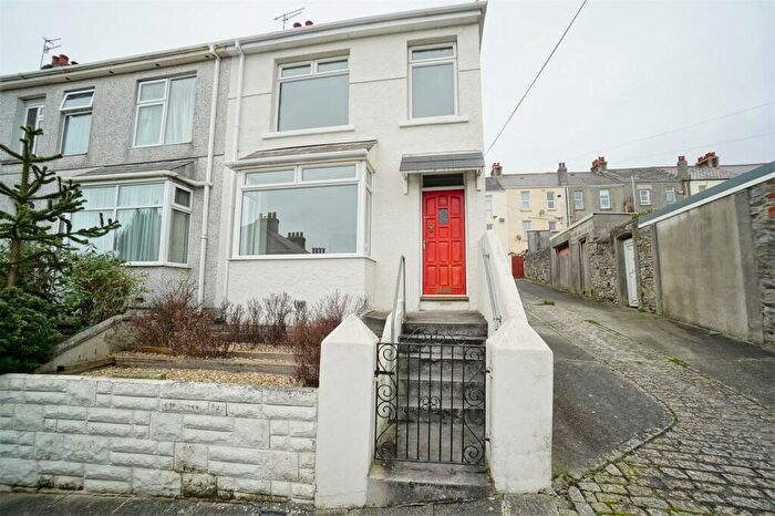 3 Bedroom House To Rent In Linden Terrace, Plymouth, PL4