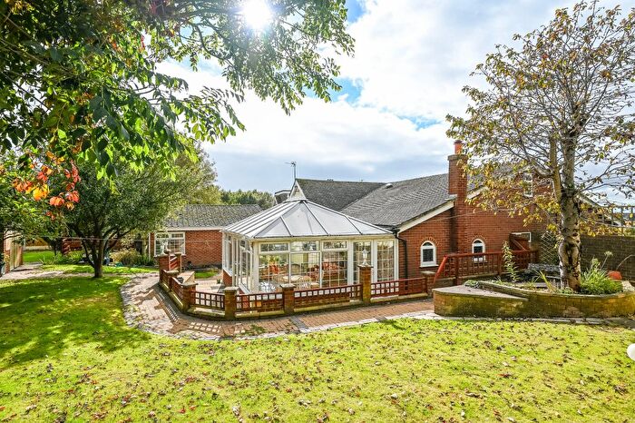 4 Bedroom Detached Bungalow For Sale In School Lane, Ormskirk, L39
