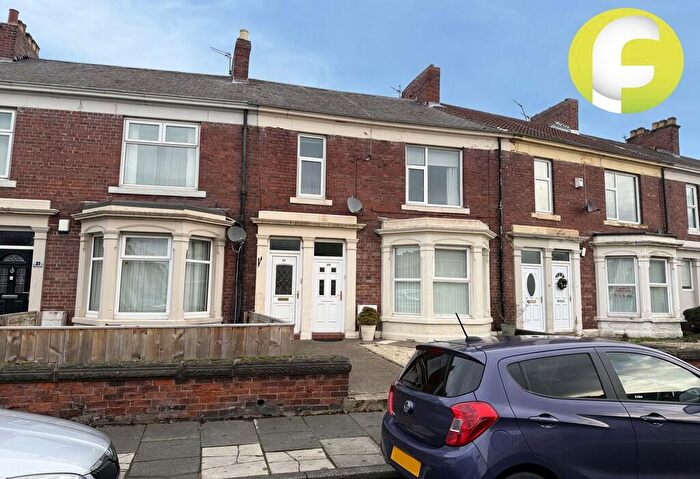 3 Bedroom Flat To Rent In Burn Terrace, Wallsend, Tyne And Wear, NE28