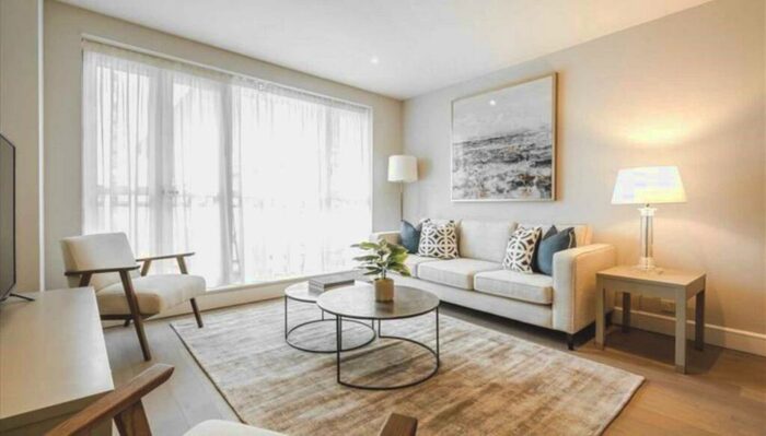 2 Bedroom Apartment To Rent In Circus Apartments, Canary Wharf, E14