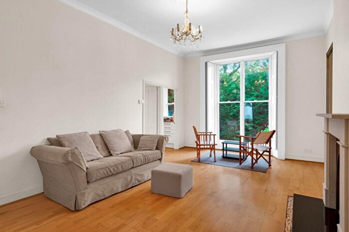 2 Bedroom Flat To Rent In St Augustines Road, Camden, NW1