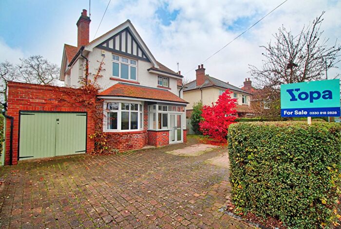 4 Bedroom Detached House For Sale In Bilford Road, Worcester, WR3