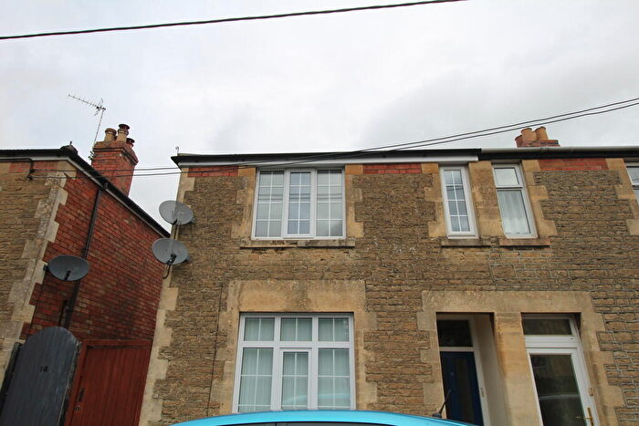 1 Bedroom Apartment To Rent In Parkfields, Chippenham, SN15