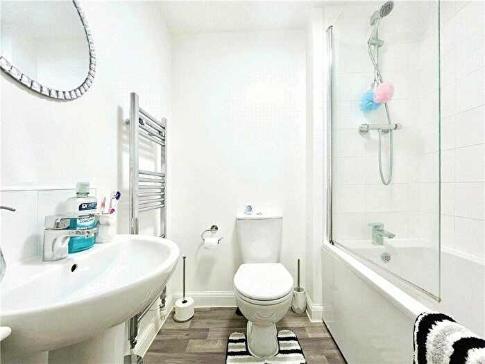 3 Bedroom Terraced House For Sale In Red Fox Square (Heylo Housing), Newport, Isle Of Wight, PO30