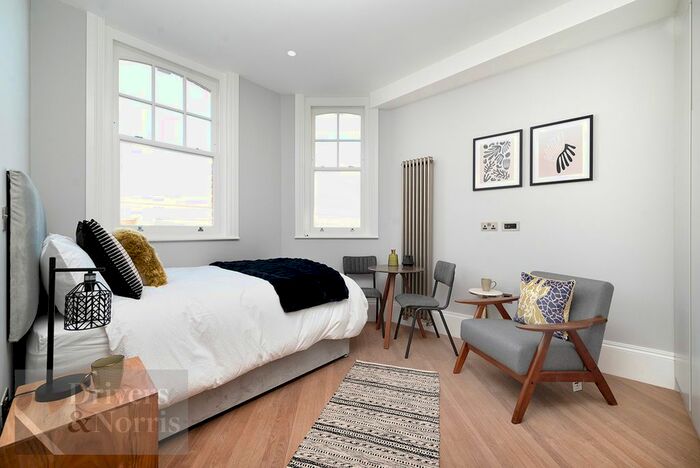 Studio To Rent In Montserrat Road, Putney, London, SW15