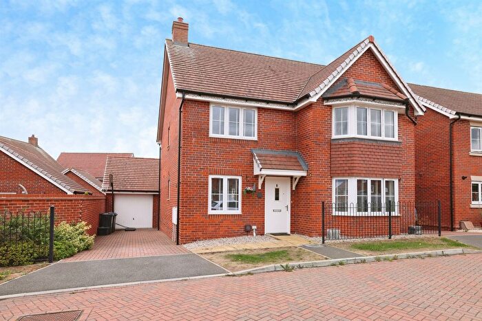 5 Bedroom Detached House For Sale In Duckett Road, Amesbury, Salisbury, SP4