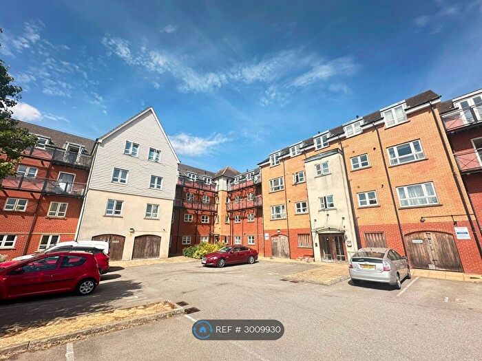 2 Bedroom Flat To Rent In River View, Northampton, NN4