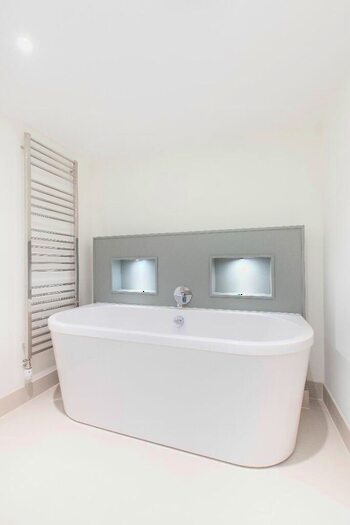 2 Bedroom Apartment To Rent In / Hamilton Place, Stockbridge, Edinburgh, EH3