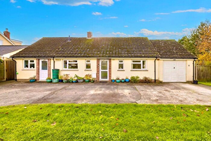 3 Bedroom Detached Bungalow For Sale In Middle Brooks, Street, Somerset, BA16