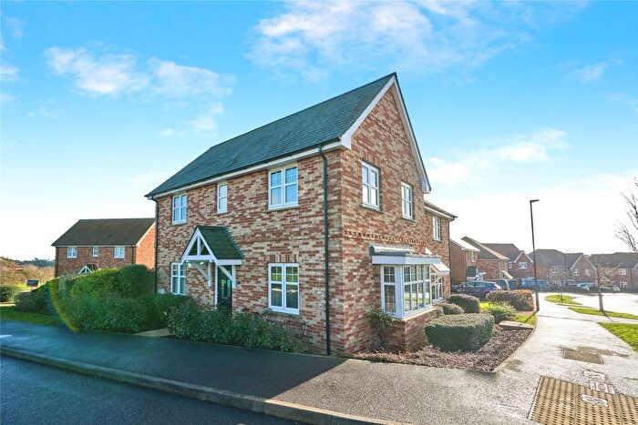 3 Bedroom Semi Detached House For Sale In Lime Tree Way, Ryde, PO33