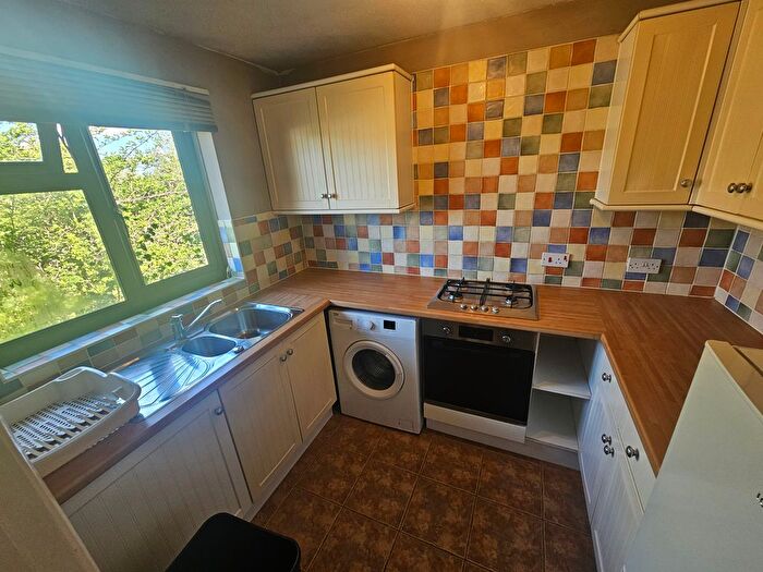 1 Bedroom Flat To Rent In Perry Close, Hillingdon, UB8