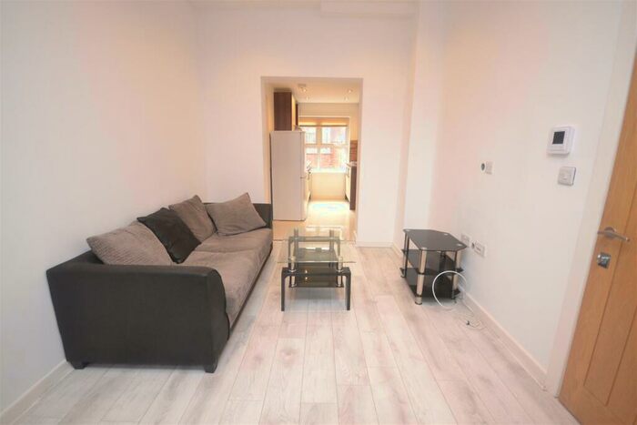 1 Bedroom Flat To Rent In Carey Street, Reading, RG1
