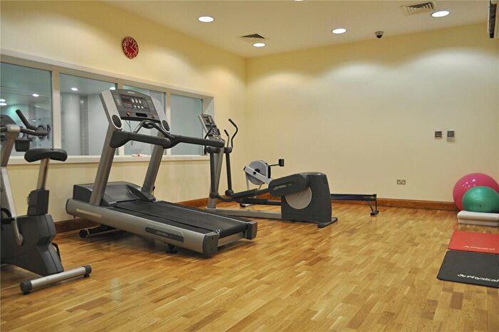 2 Bedroom Apartment For Sale In Trinity Gate, Epsom Road, Guildford, Surrey, GU1