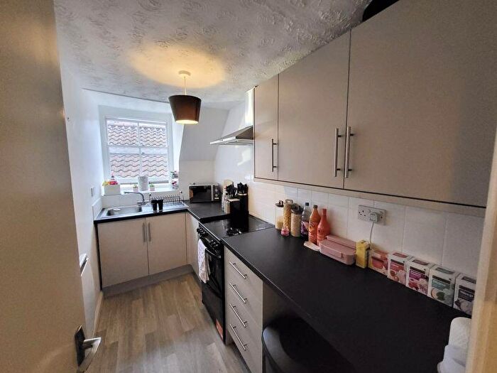 1 Bedroom Flat To Rent In High Street, Holt, NR25