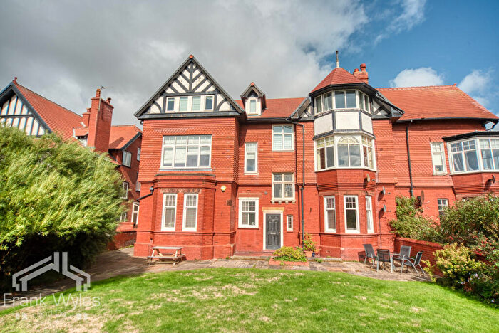 3 Bedroom Flat For Sale In Flat, Clifton Drive South, Lytham St. Annes, Lancashire, FY8