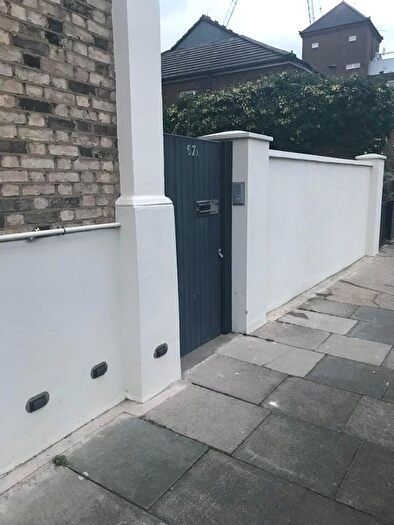 Studio To Rent In Ongar Road, London, SW6