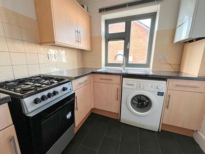 1 Bedroom Flat To Rent In Petal Court, St Martins Avenue, E6