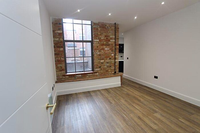 1 Bedroom Apartment To Rent In Dunster Street, Northampton, NN1