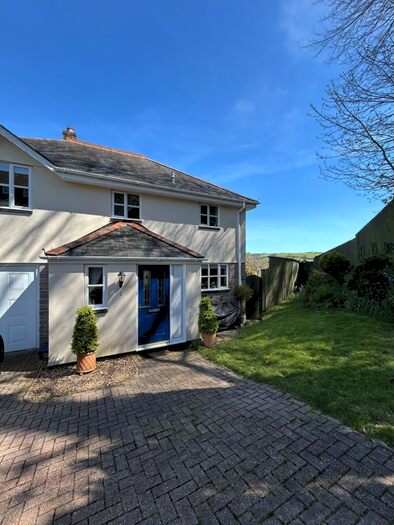 4 Bedroom Detached House To Rent In Meadow Breeze, Lostwithiel, PL22