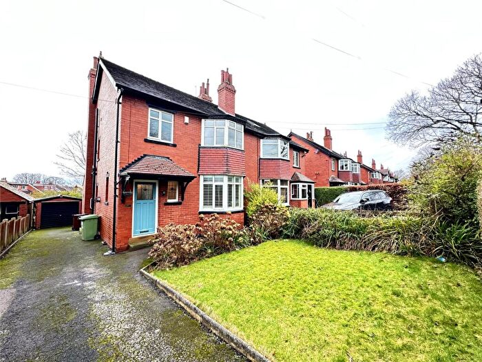 3 Bedroom Semi-Detached House To Rent In Lidgett Lane, Leeds, West Yorkshire, LS17