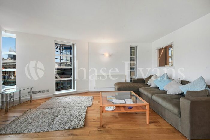 2 Bedroom Flat To Rent In Benbow House, New Globe Walk, London Bridge, SE1