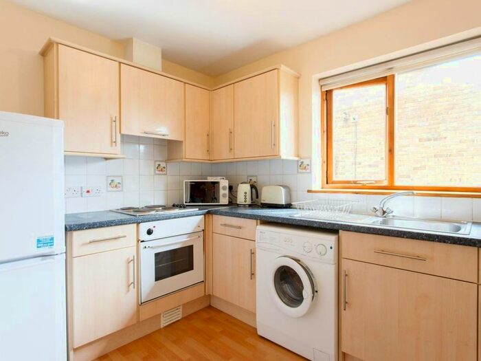 1 Bedroom Flat To Rent In Slade Green Road, Erith DA8