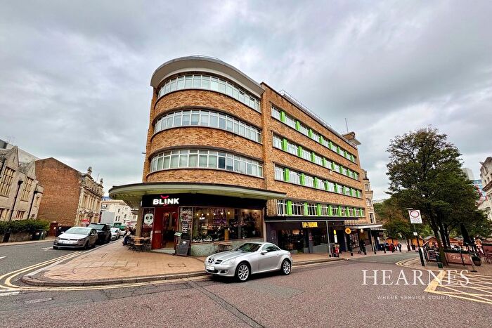2 Bedroom Flat For Sale In Post Office Road, Bournemouth, BH1