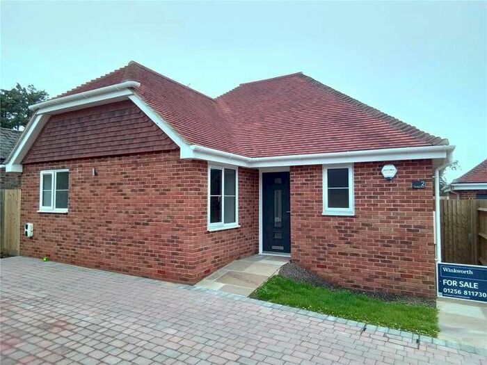 2 Bedroom Detached Bungalow To Rent In Compton Place, Pack Lane, Basingstoke, Hampshire, RG22
