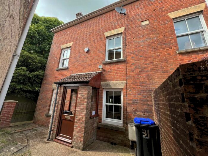 3 Bedroom Semi-Detached House To Rent In North Street, Wilton, Salisbury, SP2