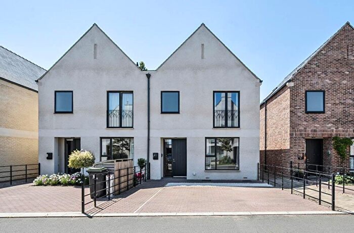3 Bedroom Semi-Detached House For Sale In Somerbrook, Great Somerford, SN15