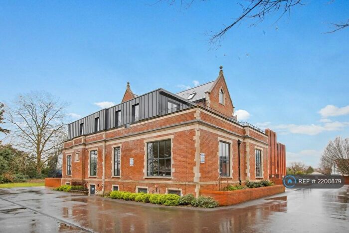 1 Bedroom Flat To Rent In Slough, Slough, SL1