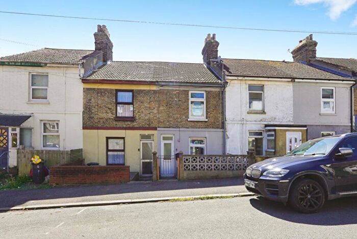 2 Bedroom Terraced House For Sale In Mayfield Avenue, Dover, Kent, CT16