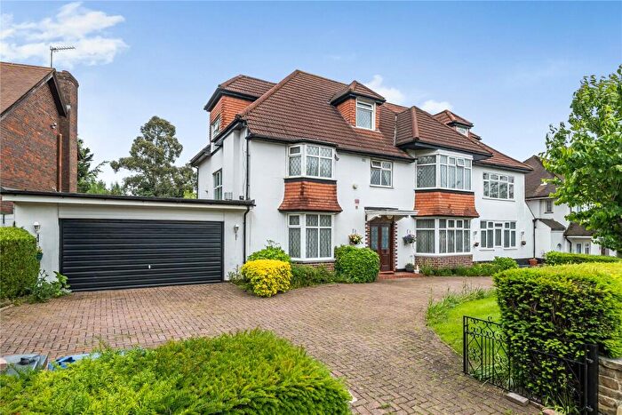8 Bedroom Detached House For Sale In Watford Way, Mill Hill, London, NW7